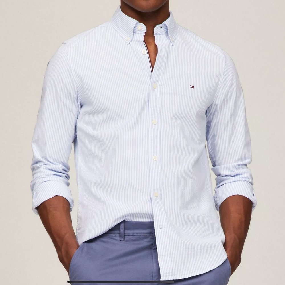 NWT  TOMMY HILFIGER REGULAR FIT  XL WHITE / NAVY STRIPE COTTON SHIRT .